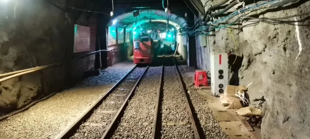  初步实现5G无人驾驶，湖南黄金辰州矿业中转运输更智慧！